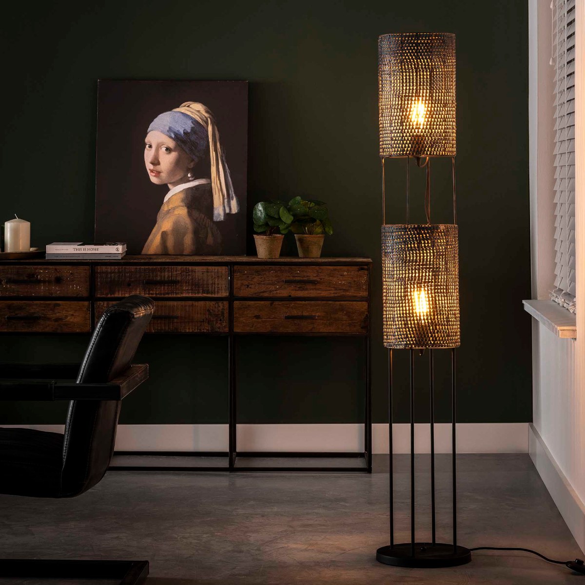 Lampadaire design en métal ajouré MARA