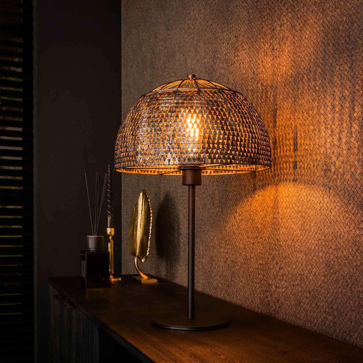 Lampe à poser design en métal avec abat-jour MARA