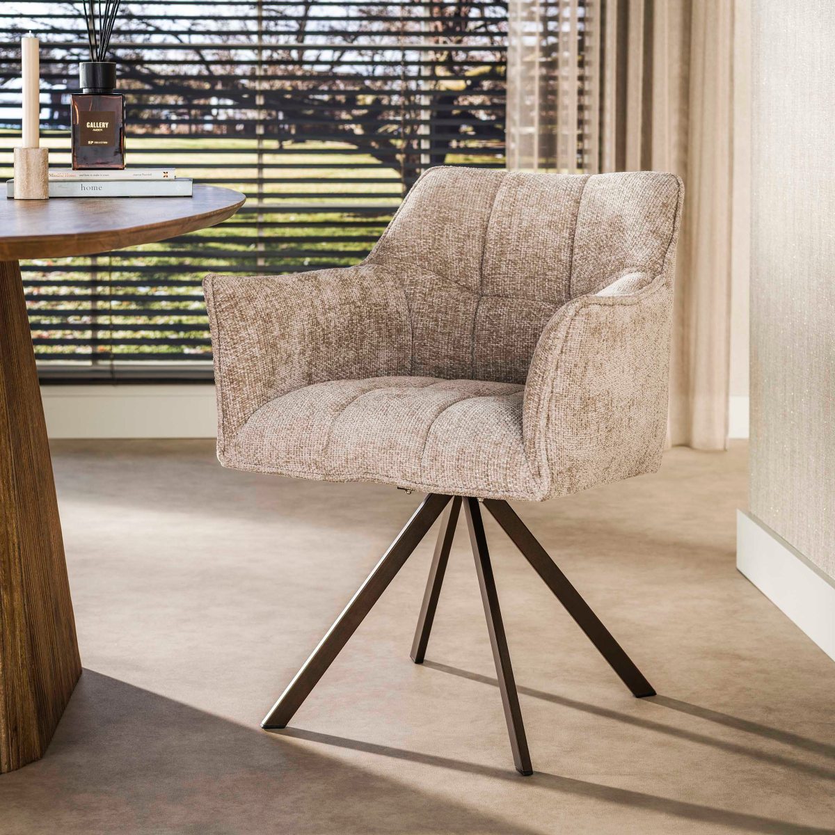 Chaise pivotante en tissu beige avec accoudoirs TOF (lot de 2)