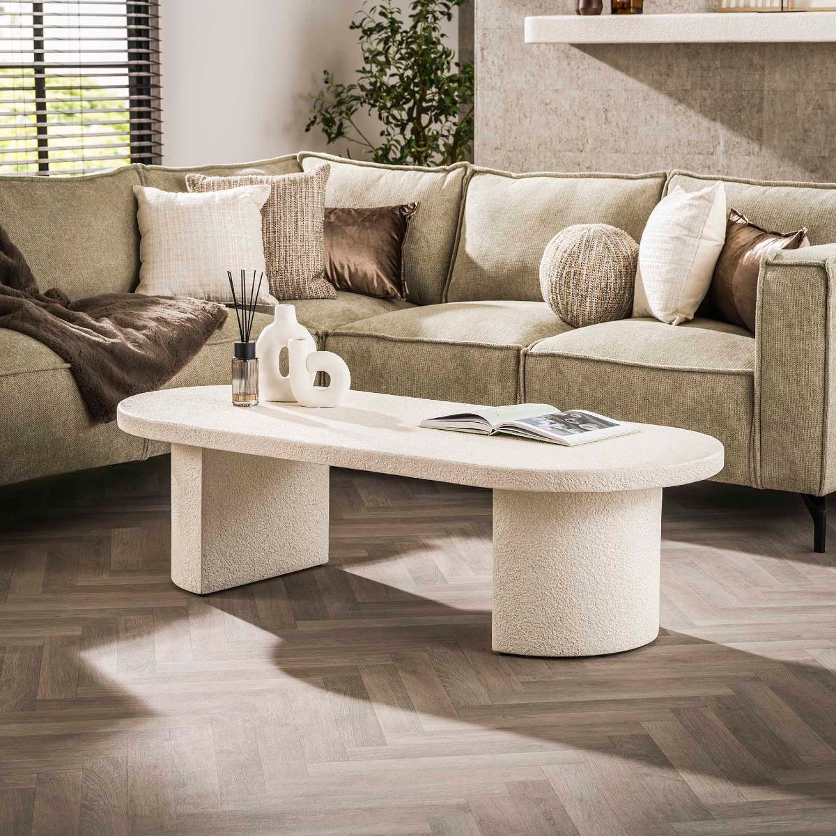 Table basse organique ovale en marbre composite CHARLESTON