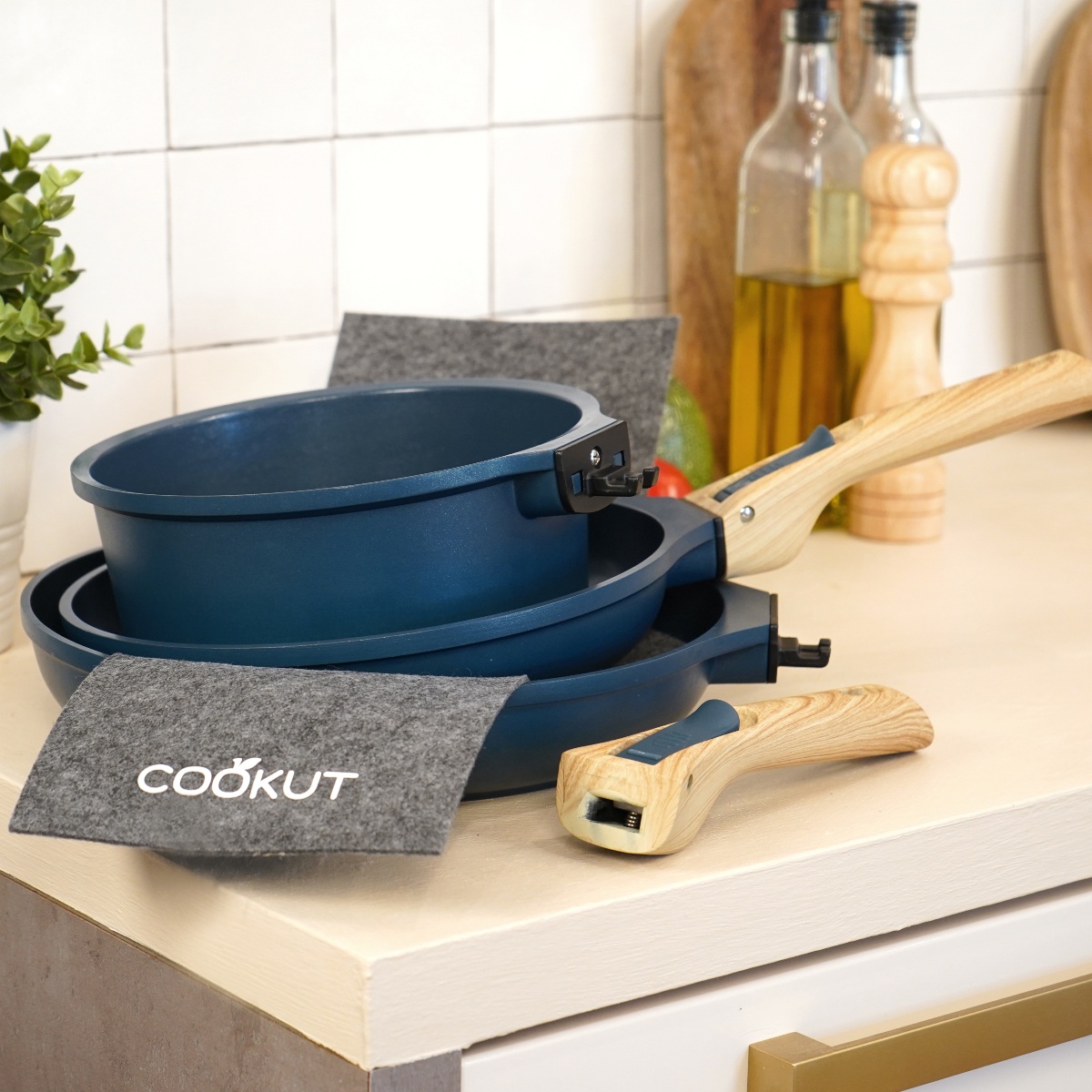 LOT DE POÊLES & CASSEROLE COOKUT avec poignées AMOVIBLES MYRTILLE