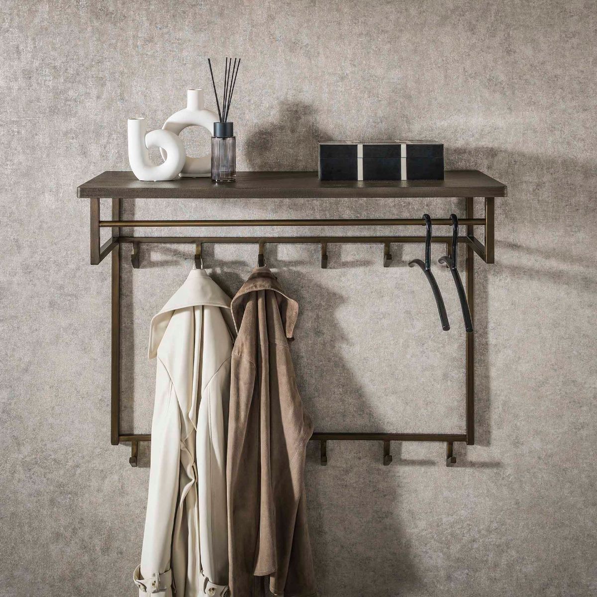 Portemanteau industriel en métal BRONZO haut 12 crochets étagère