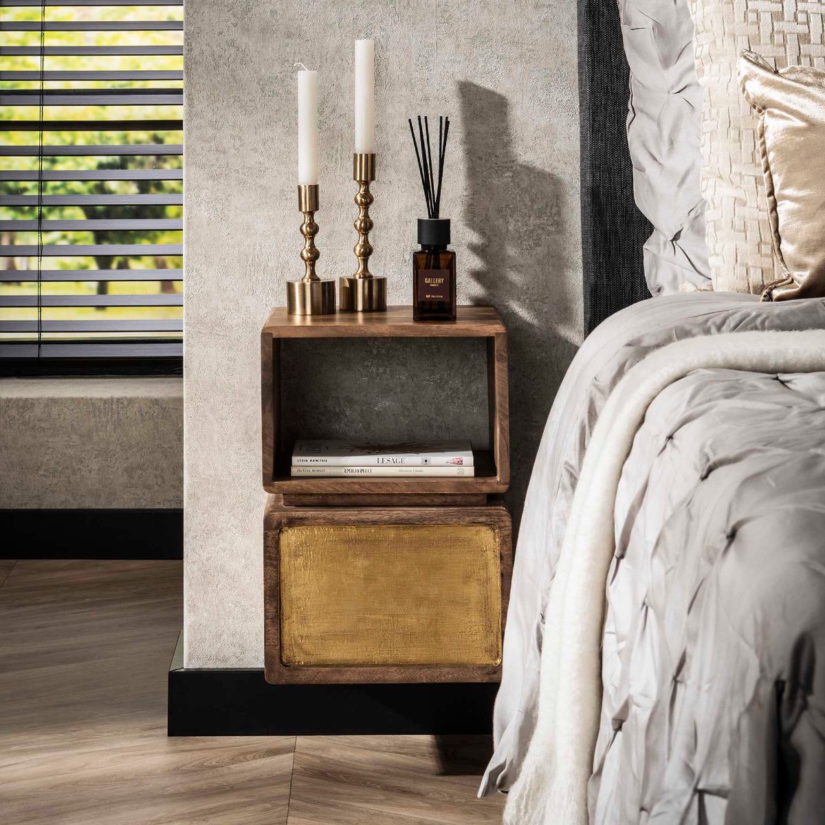 Table de chevet en bois massif CROWL XS 1 tiroir/1 niche