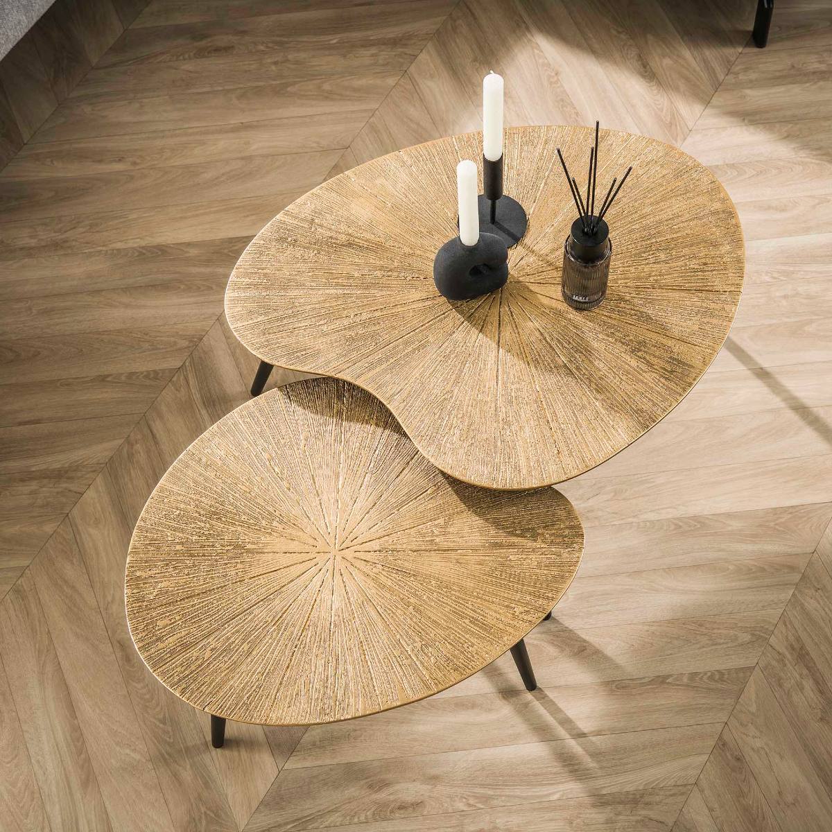Table basse gigogne organique en métal doré YATO2 (lot de 2)