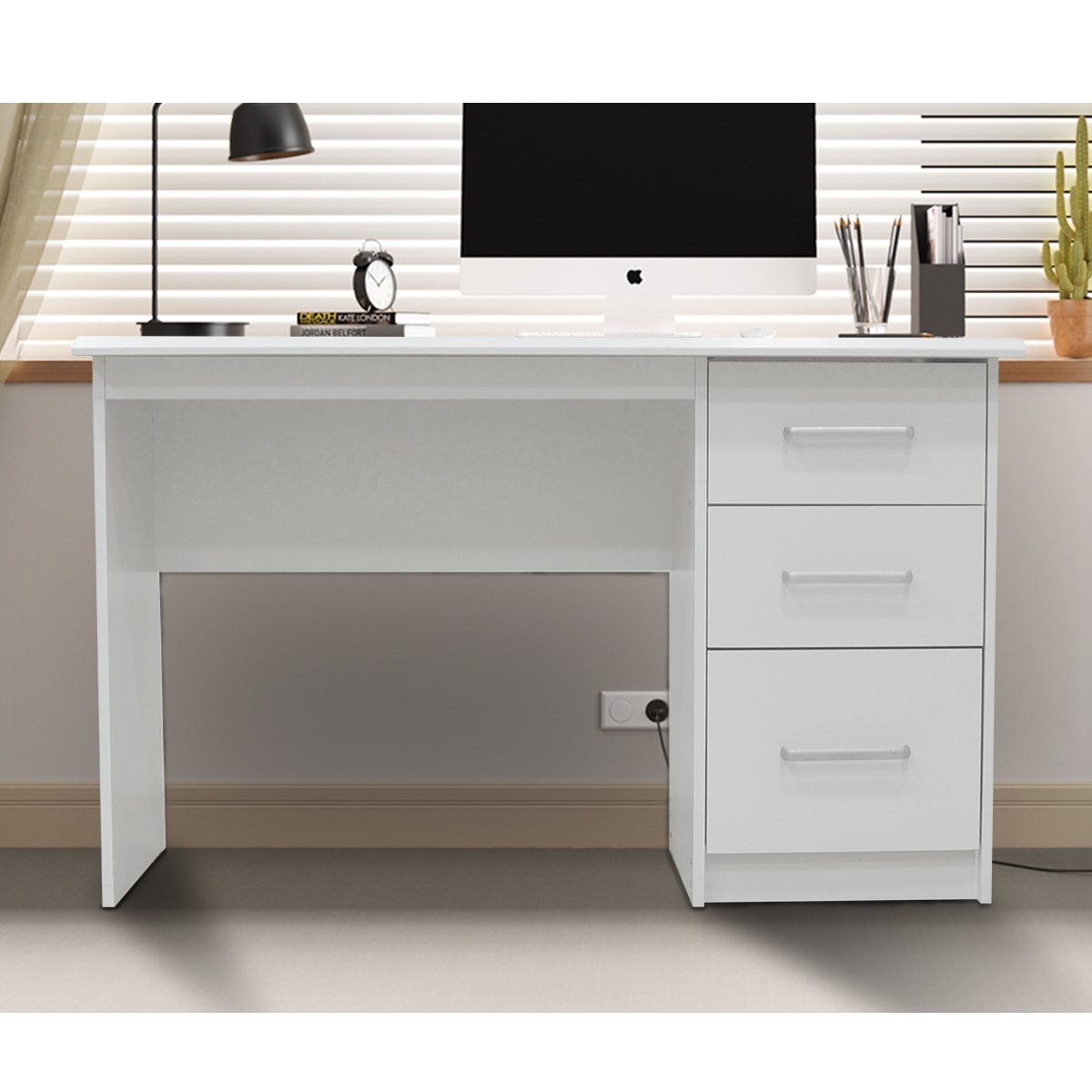 Bureau blanc 120 cm avec trois tiroirs de rangement