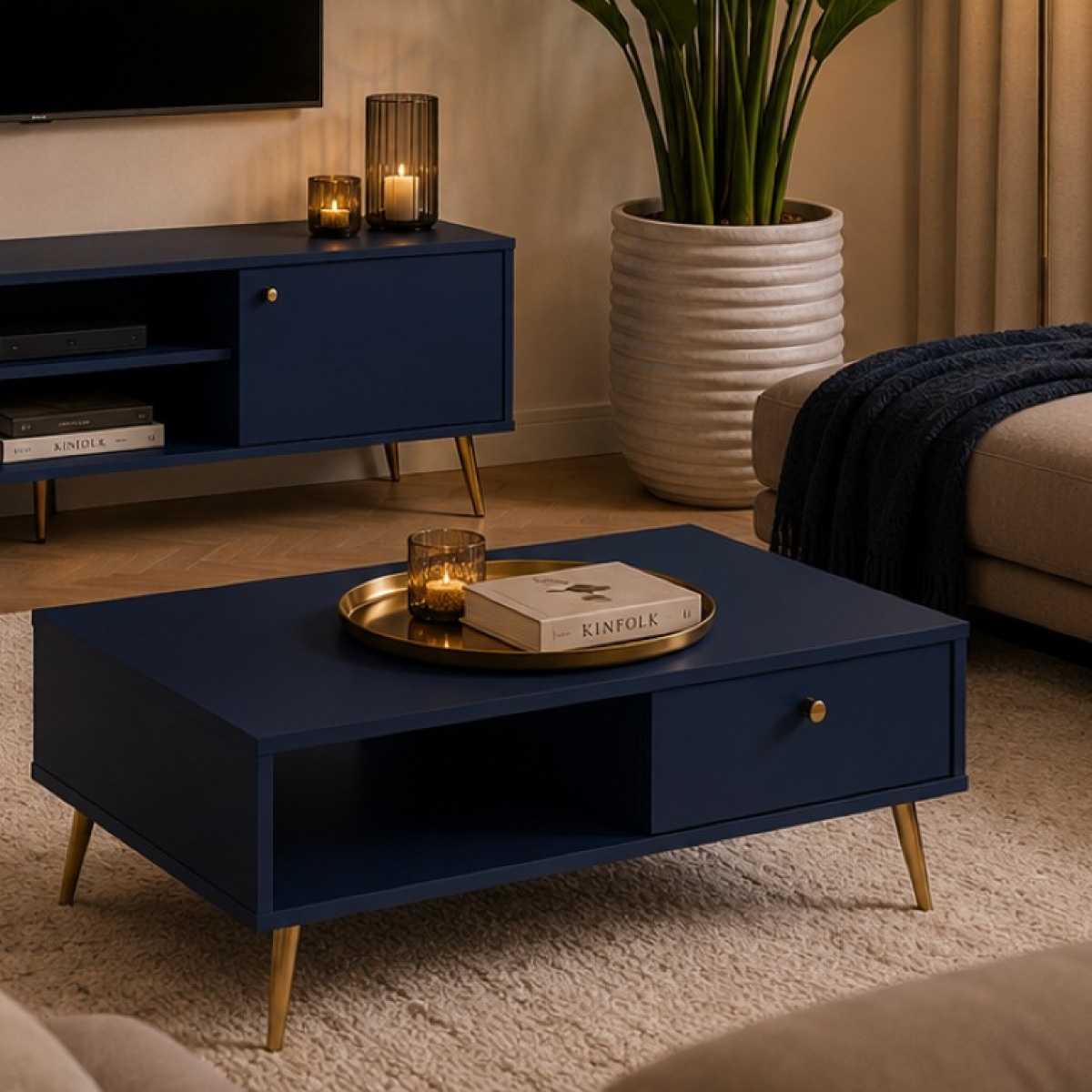 Table basse bleu foncé avec tiroir et pieds dorés design contemporain