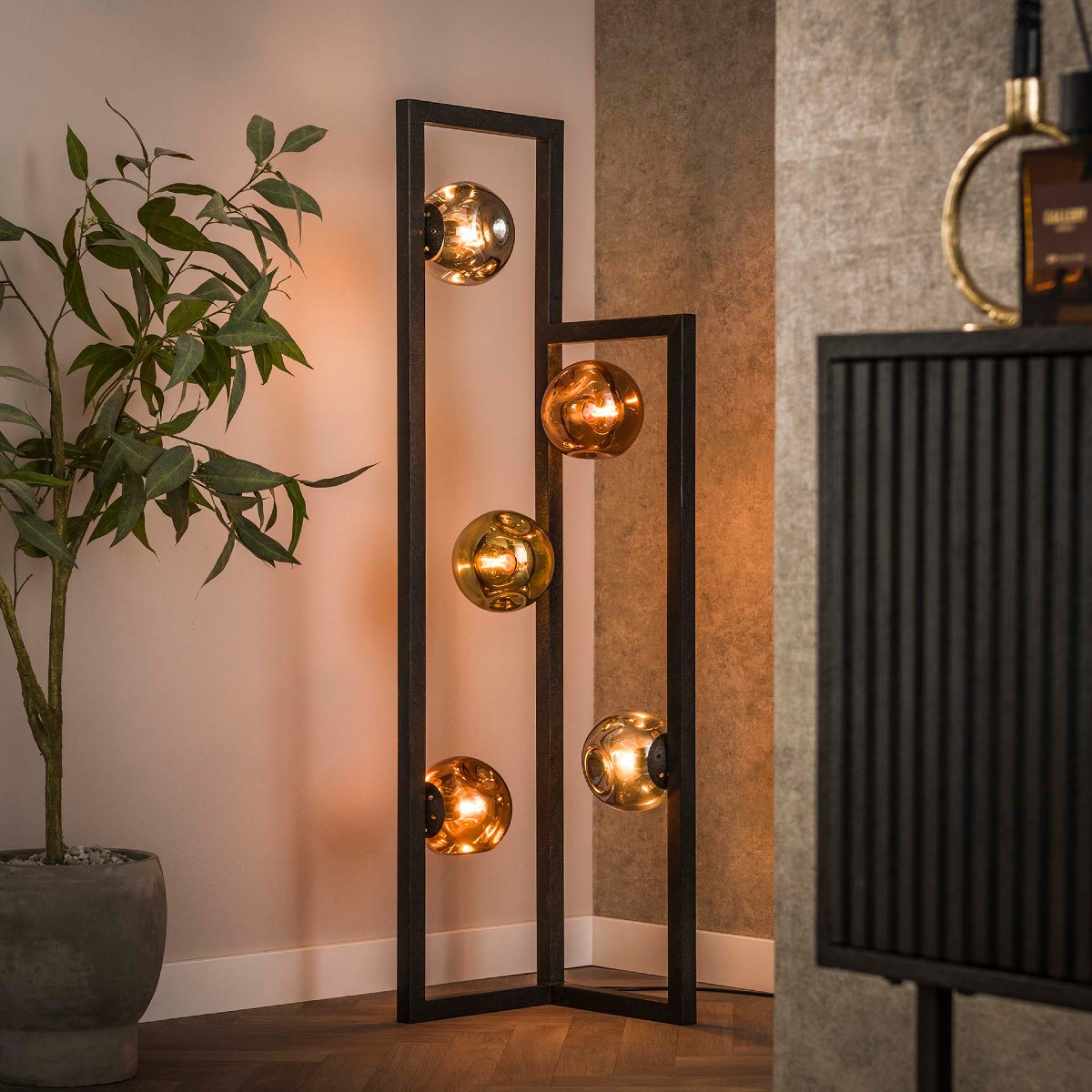 Lampadaire design avec 5 abat-jour en verre LAURA